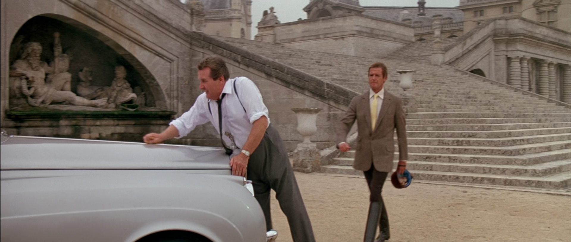 Bond meets Tibbett